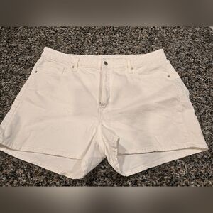 Old Navy White Shorts Sz 18